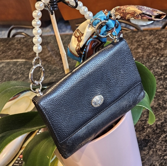 Burberry Black Pebbled Leather Nova Check Wallet w/Faux Pearl Strap/Twilly Added - Picture 12 of 13